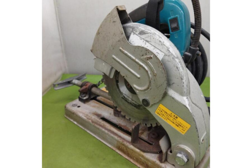 マキタ（MAKITA）のチップソー切断機