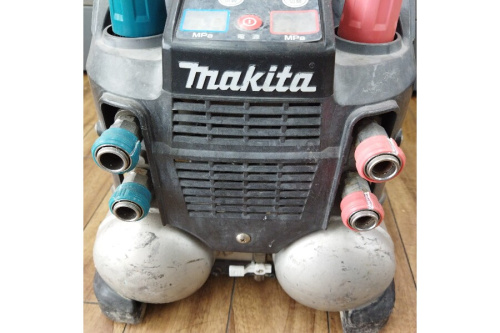 マキタ（MAKITA）のエアコンプレッサー