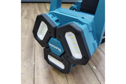 タワーライトの工具専門店