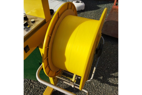 ストラパックの梱包機