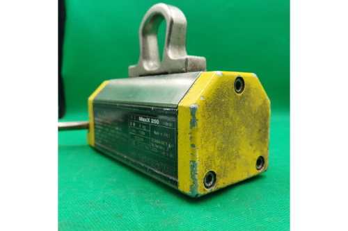 テクノマグネットのMaxX250