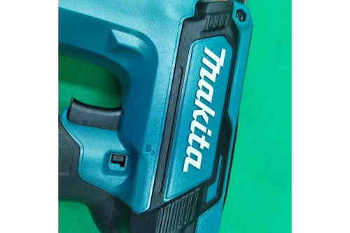 マキタ（MAKITA）のタッカー