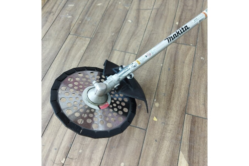 農機具のマキタ（MAKITA）