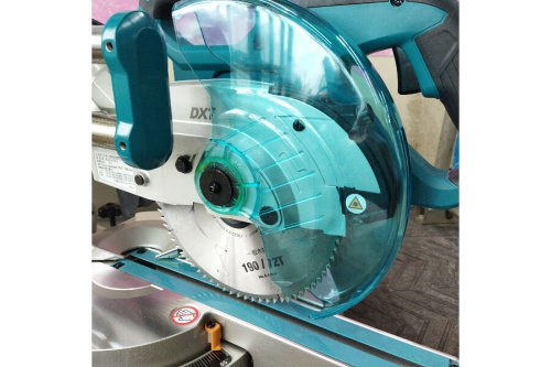 丸ノコのマキタ（MAKITA）