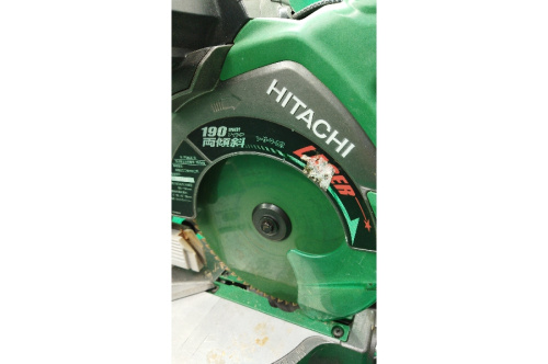 日立工機の卓上丸ノコ