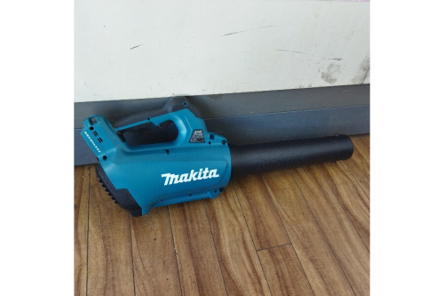 ブロワーのマキタ(MAKITA)