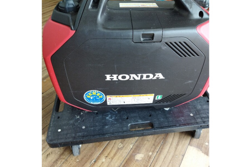 HONDAのインバーター発電機