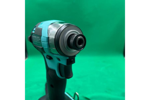 インパクトドライバーのTD173DGXTB