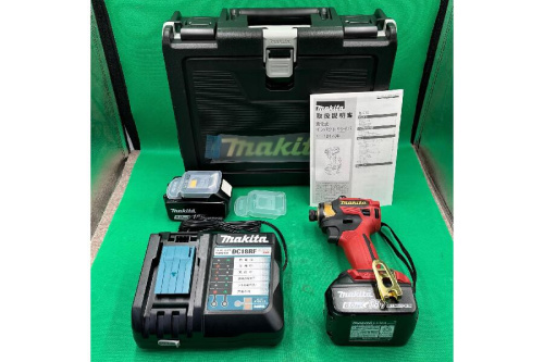 工具のインパクトドライバー