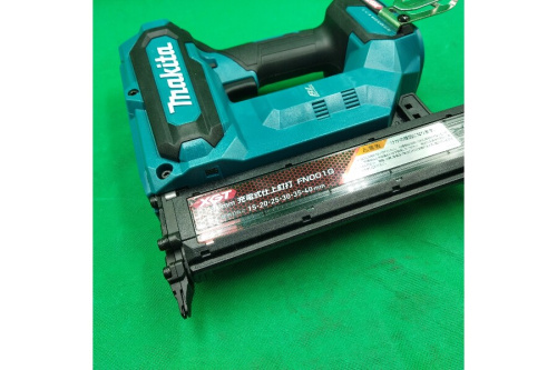 マキタ(MAKITA)の釘打機