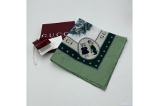 ファッション小物のハンカチ 