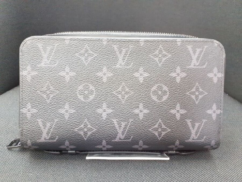 LOUISVUITTON（ルイヴィトン）のジッピーXL