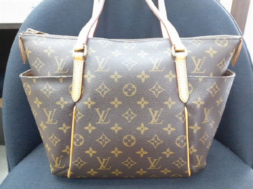 LOUISVUITTON（ルイヴィトン）のトータリー