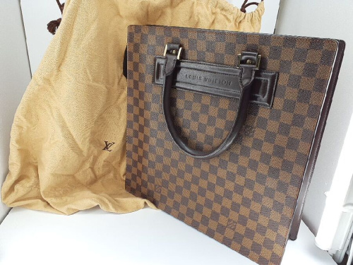 ブランドバッグ・財布のLOUISVUITTON（ルイヴィトン）