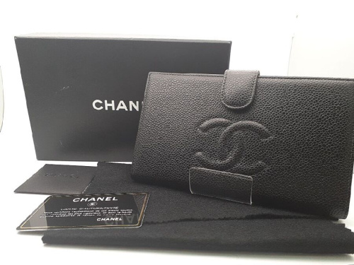 ブランドバッグ・財布のCHANEL（シャネル)