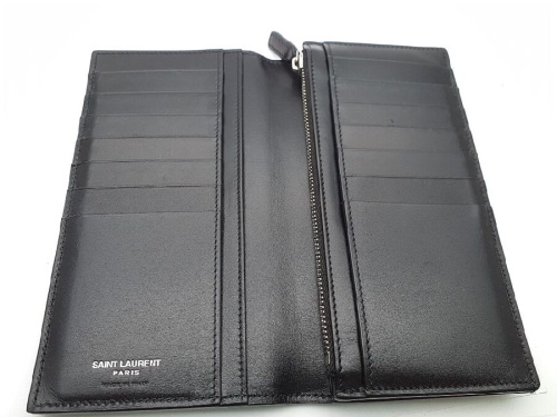 長財布のSAINTLAURENT（サンローラン）