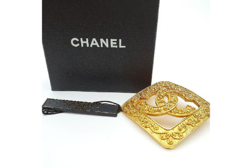 ファッションのCHANEL(シャネル)