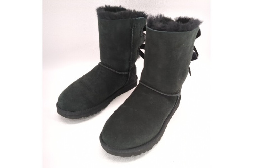 ファッションのUGG
