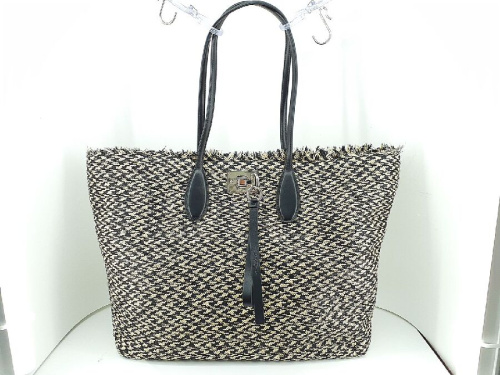 ブランドバッグのferagamo（フェラガモ）