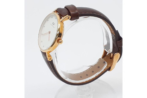 クオーツ式時計のダニエルウェリントン（Daniel Wellington）