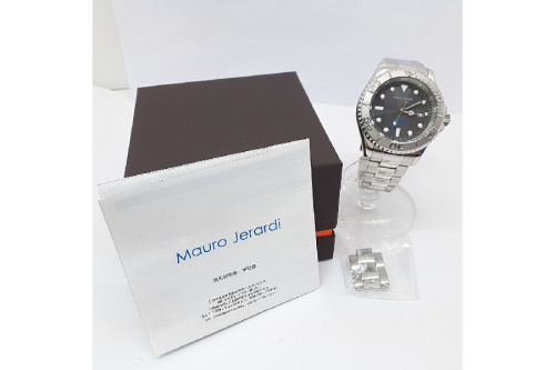 電波ソーラー時計のマウロ・ジェラルディ(Mauro Jerardi)