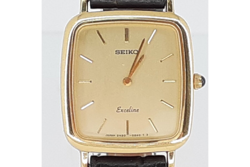 時計のクオーツ式時計