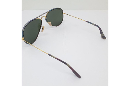 サングラスのレイバン