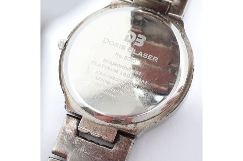 ドリスブラザー（DORIS BLASER）の腕時計