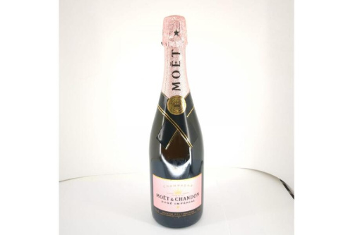 お酒のワイン