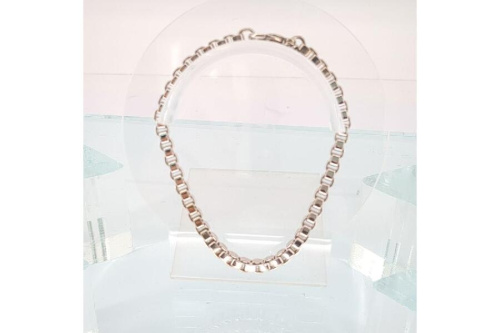 ジュエリーのブレスレット