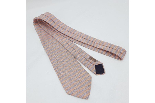 ネクタイのエルメス（HERMES）