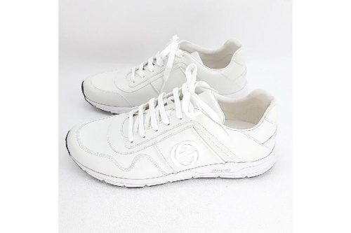 シューズ・靴のスニーカー