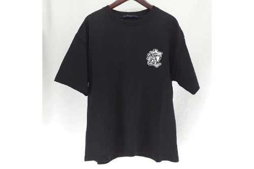 ファッションのTシャツ