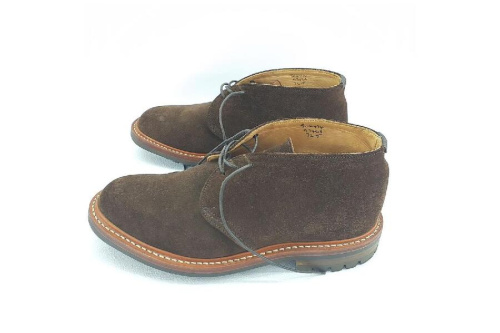 チャッカーブーツのトリッカーズ