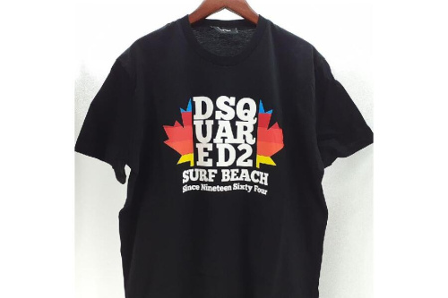 ファッションのTシャツ