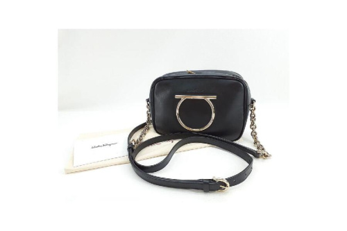 バッグのショルダーバッグ