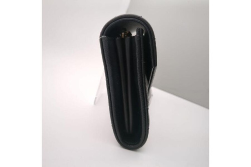 サンローラン（SAINT LAURENT）のVステッチ
