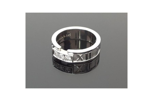 リングのティファニー（Tiffany＆Co.）