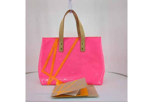 バッグのトートバッグ