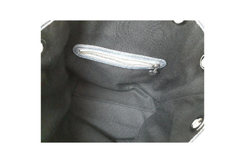 トートバッグのバーバリー（Burberry）