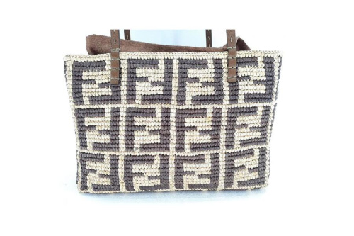 ショルダーバッグのフェンディ（FENDI）