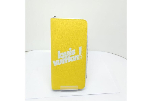 長財布のルイ・ ヴィトン（LOUIS VUITTON）