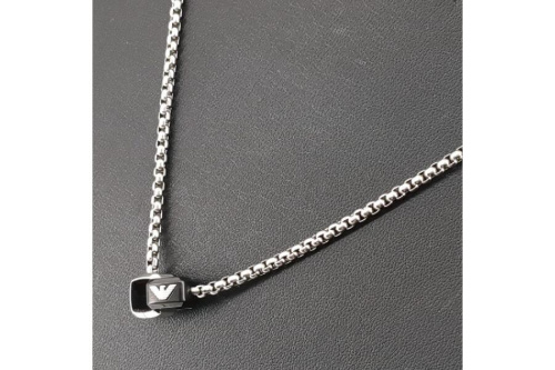 ジュエリーのネックレス