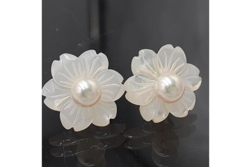 ジュエリーのパール