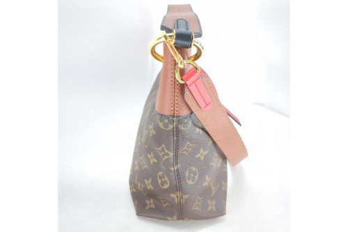 テュイルリーブザスのモノグラム