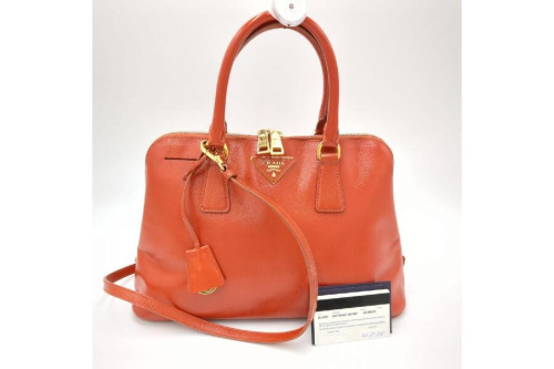 バッグのハンドバッグ