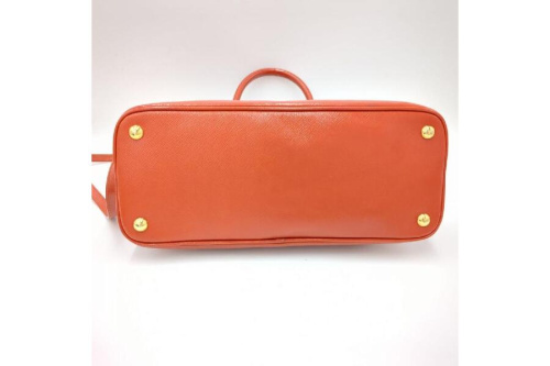 プラダ（PRADA）のサフィアーノ