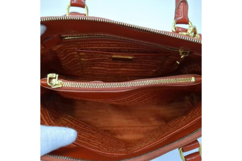 サフィアーノの2WAYショルダーバッグ