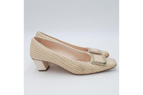 ロジェ ヴィヴィエ(Roger Vivier)のスクエアバックル