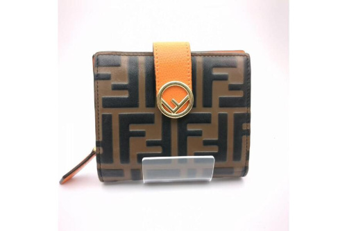 財布の2つ折り財布